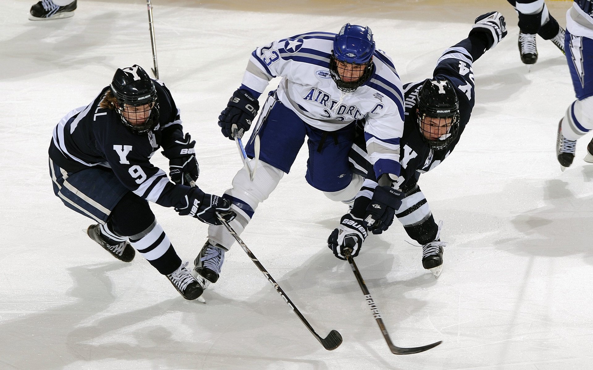 曼联刷新赛会纪录欧冠淘汰赛，曼联欧冠出线