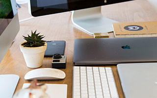 爱游戏真人体育娱乐-_骑士年轻球员成长迅速，未来充满希望_，骑士球员出场